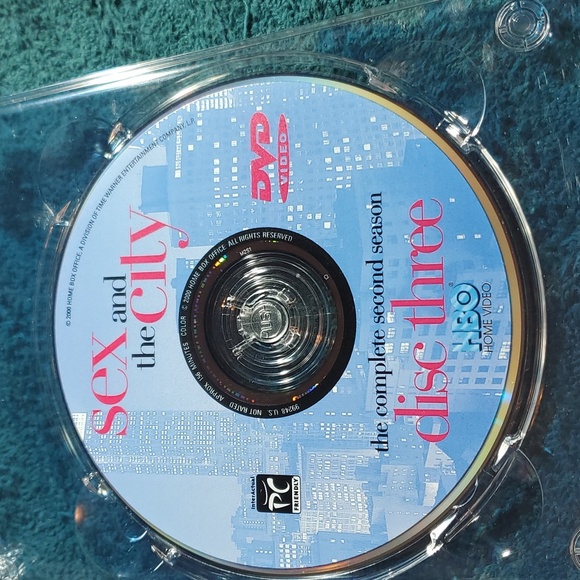 Sex And The city complete second season dvd - Picture 4 of 6